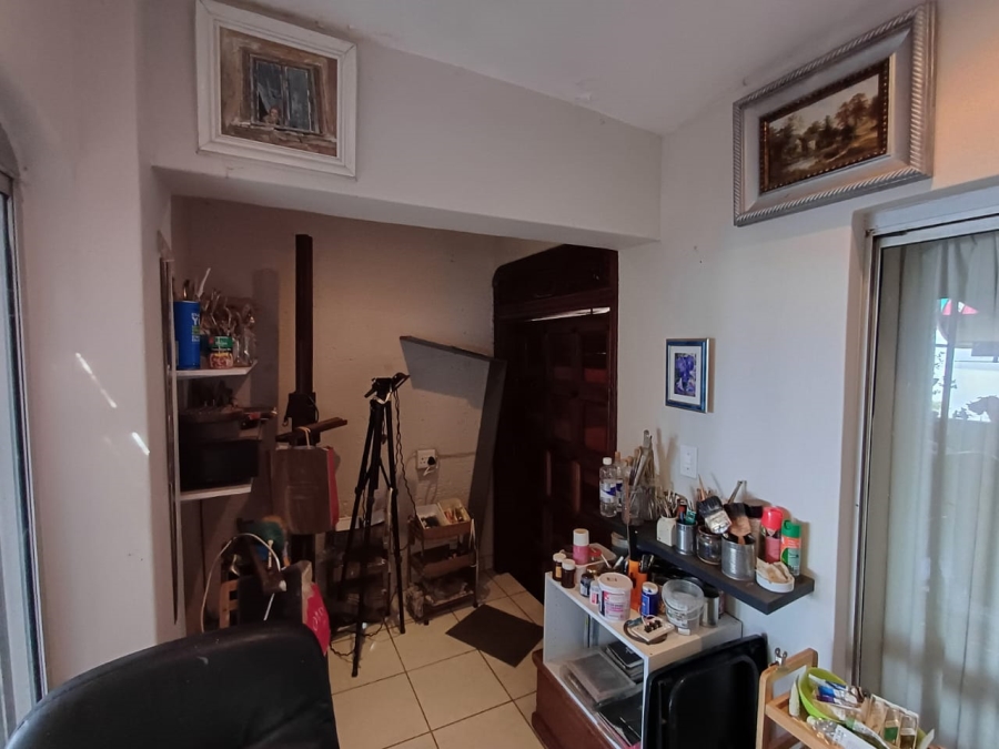 5 Bedroom Property for Sale in Kosmos North West